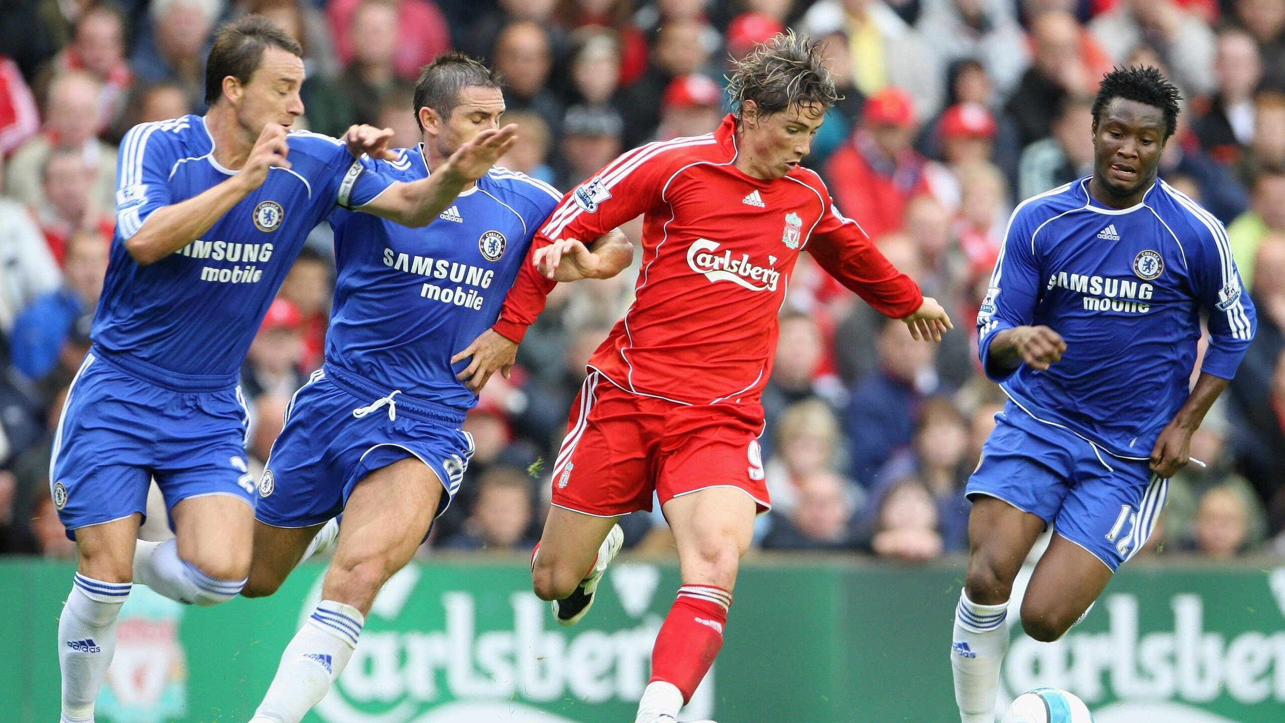 湖人三连胜 詹眉组合找回统治力，湖人詹姆斯连进三分